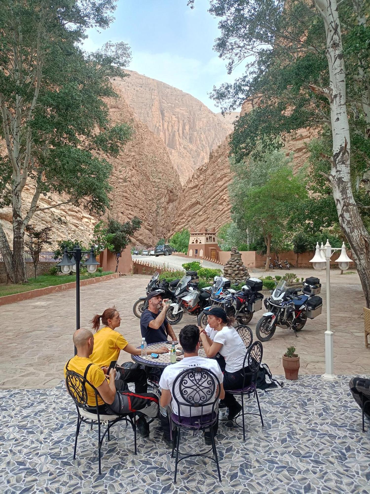 Berbere De La Montagne Hotel Imdiazene Buitenkant foto