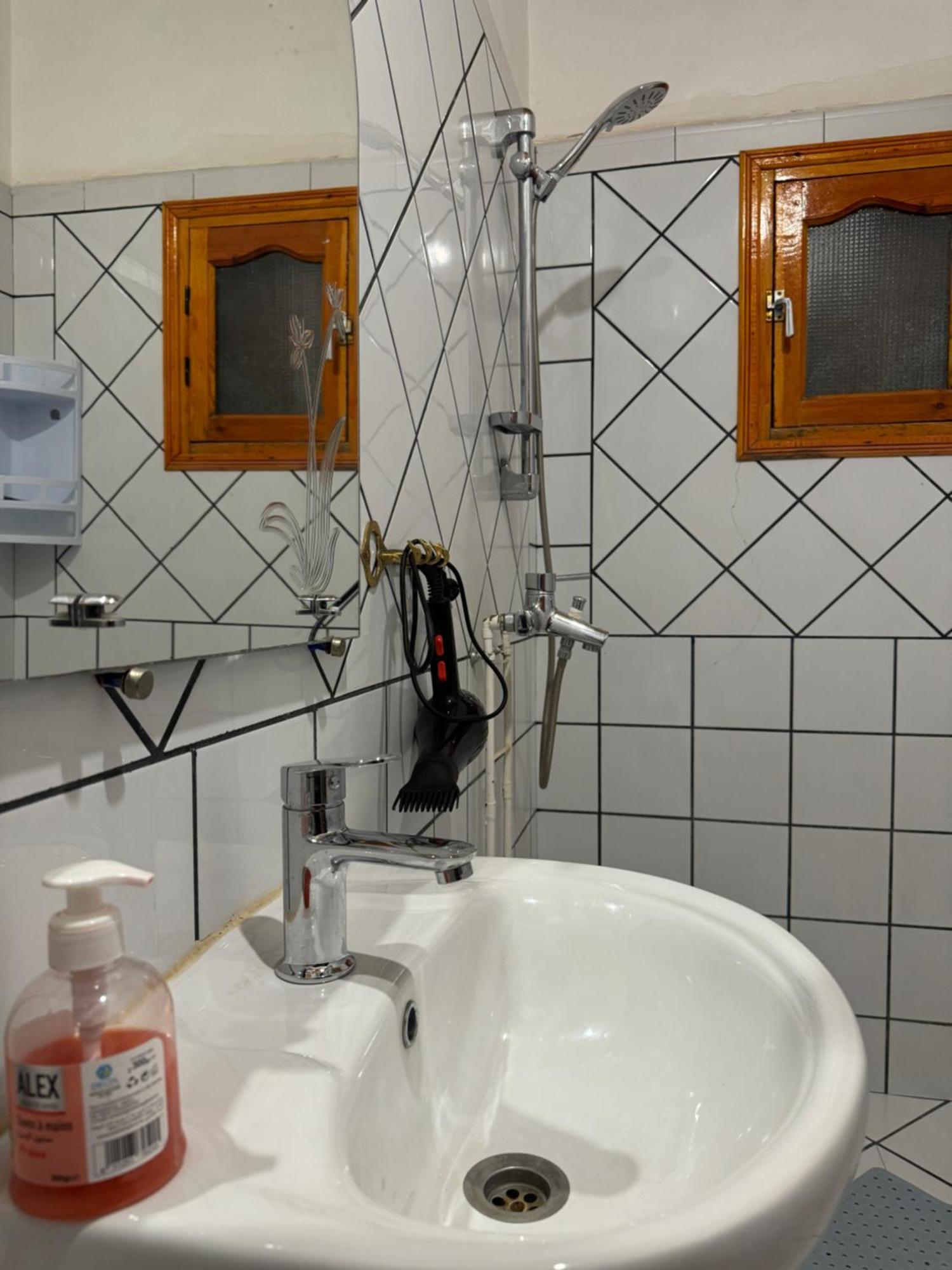 Berbere De La Montagne Hotel Imdiazene Buitenkant foto