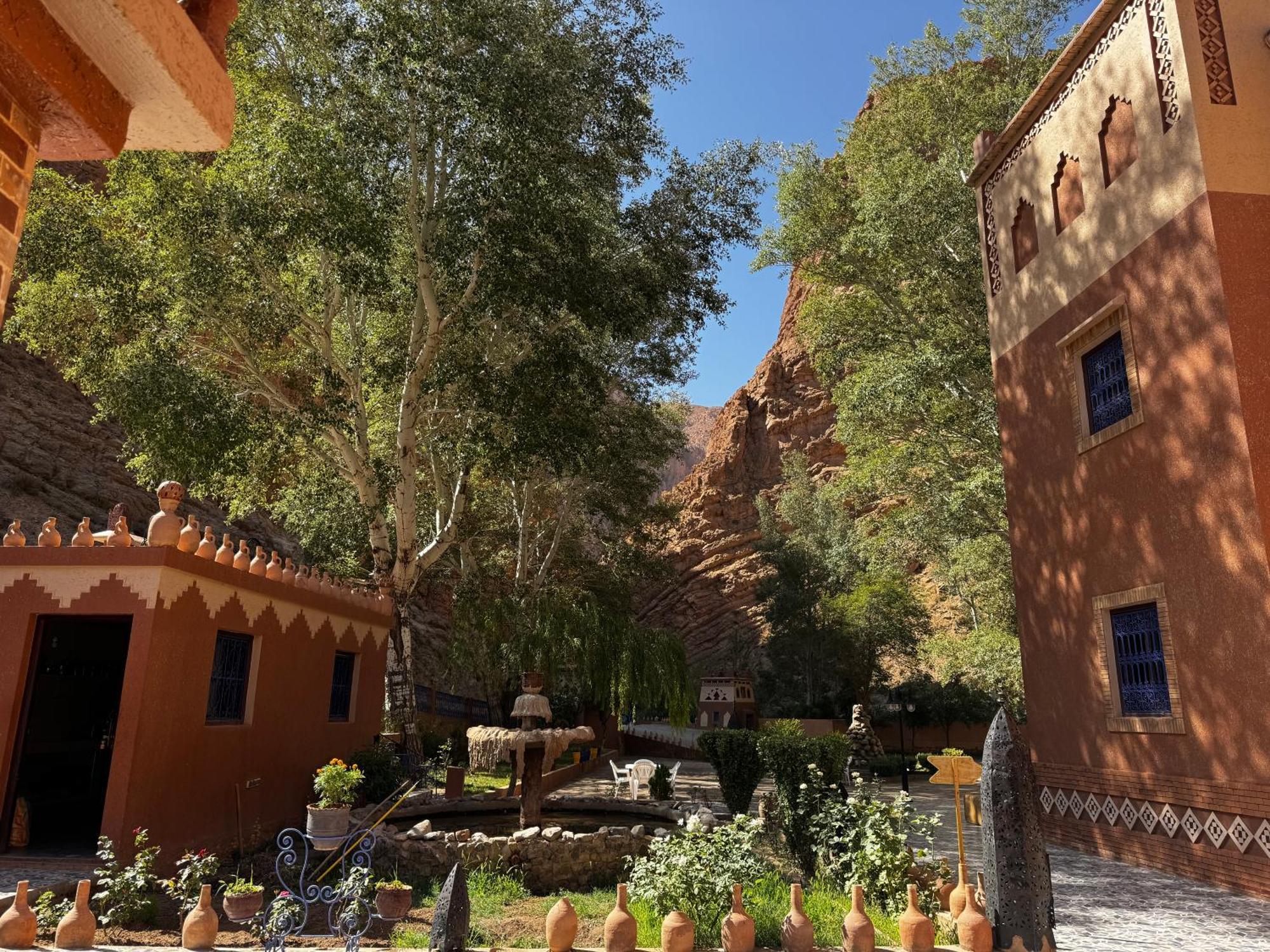 Berbere De La Montagne Hotel Imdiazene Buitenkant foto