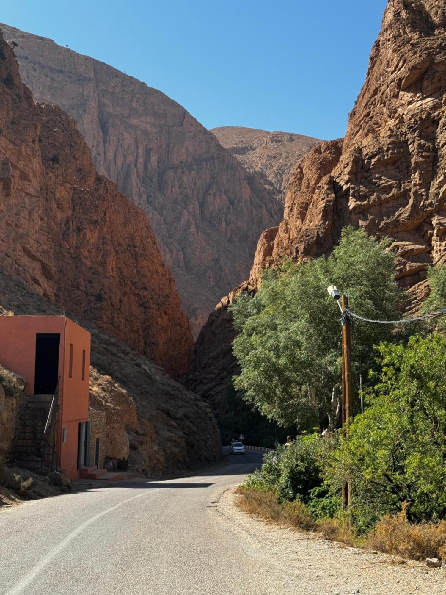 Berbere De La Montagne Hotel Imdiazene Buitenkant foto