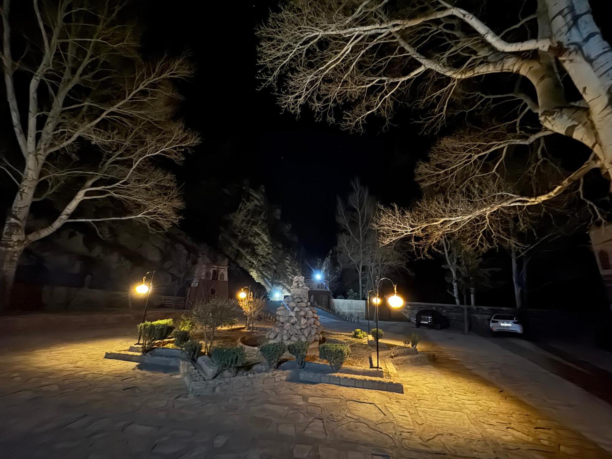 Berbere De La Montagne Hotel Imdiazene Buitenkant foto