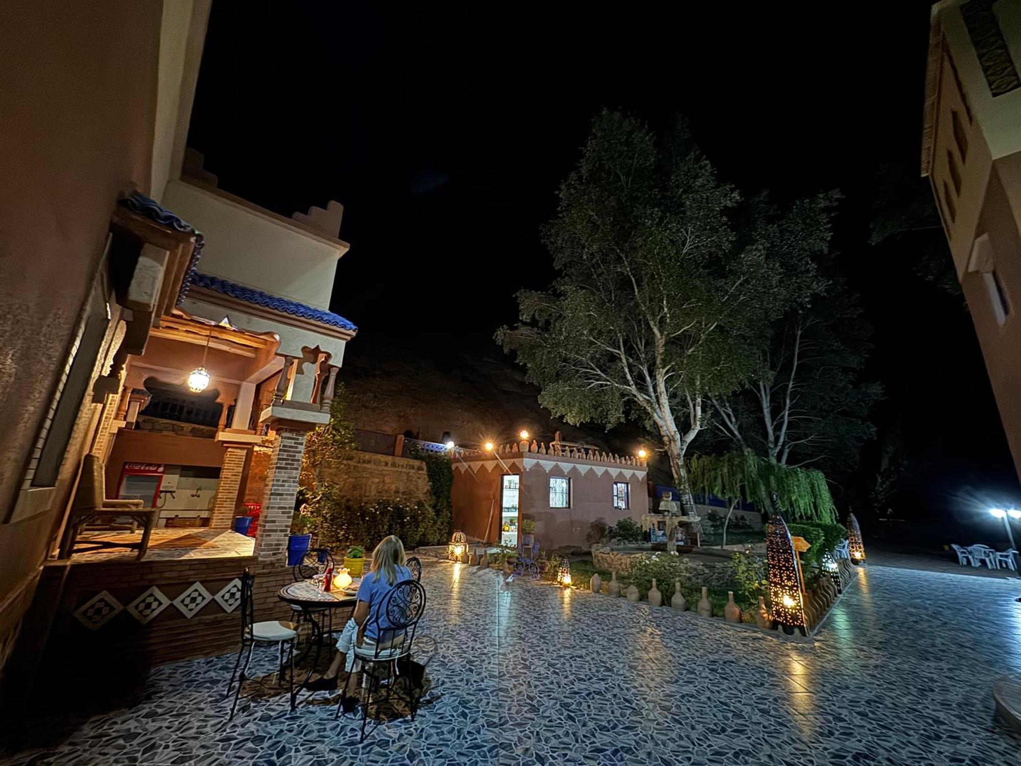 Berbere De La Montagne Hotel Imdiazene Buitenkant foto